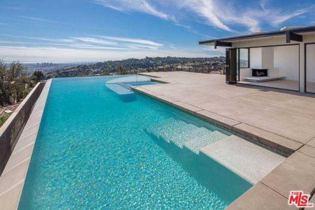 2421 Solar Drive Los Angeles, CA 90046