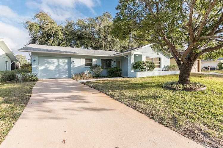 8625 Winding Wood Drive Port Richey, FL 34668