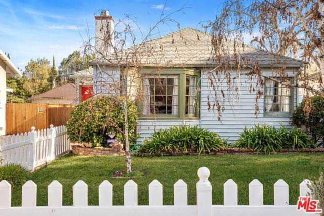 4664 Norwich Avenue Sherman Oaks, CA 91403