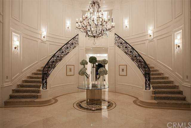 813 N Alpine Drive Beverly Hills, CA 90210
