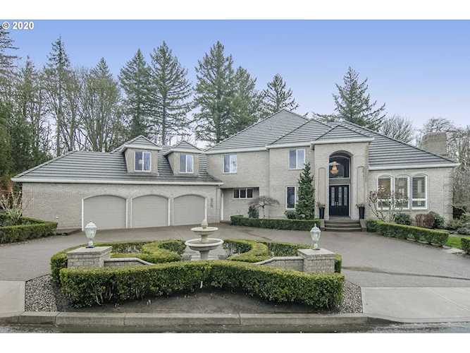 9718 NW Skyview Dr Portland, OR 97231