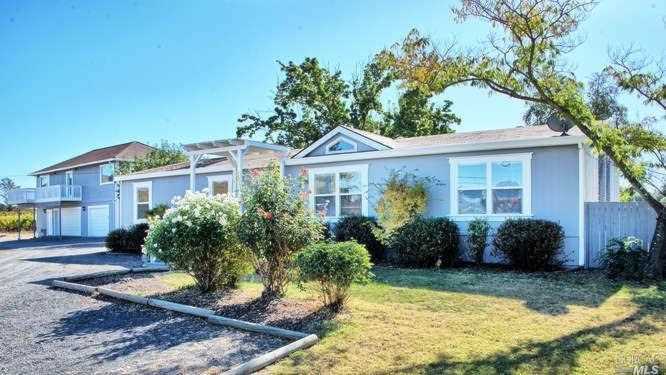 11940 Old Redwood Highway Healdsburg, CA 95448