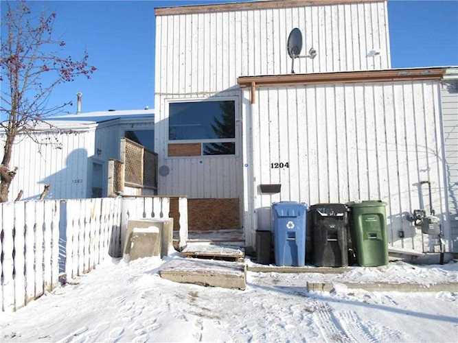 1204 53 Street SE Calgary, AB T2A 1V7