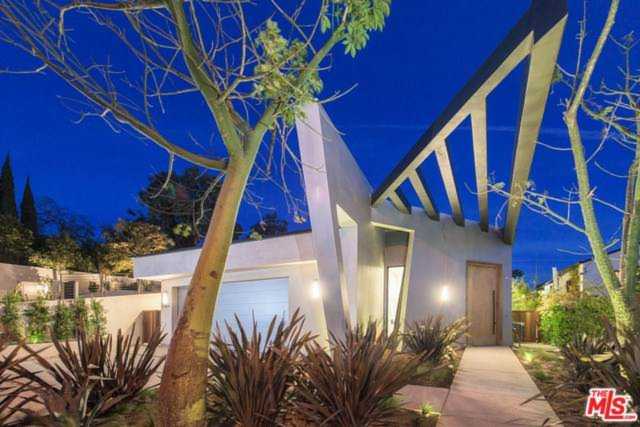 2084 Vine Street Hollywood, CA 90068