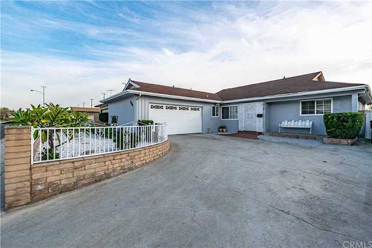 2060 College View Drive Monterey Park, CA 91754