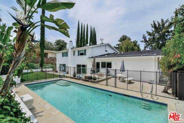 16544 Park Lane Drive Los Angeles, CA 90049