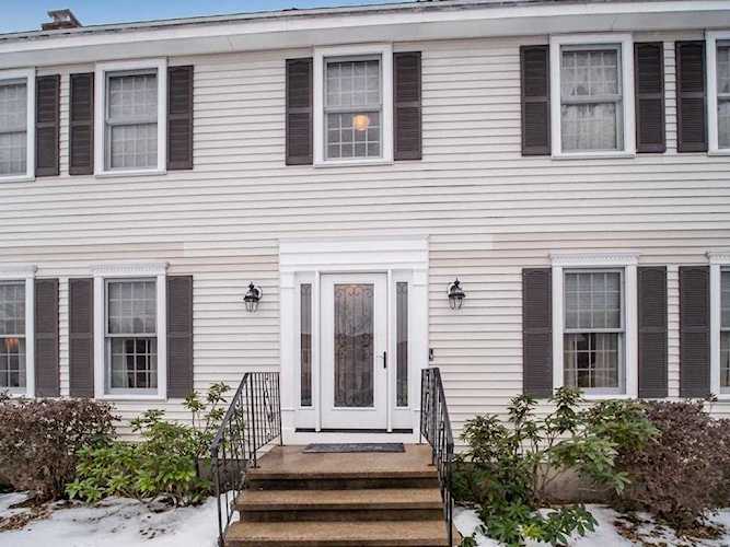 86 Wimbledon Xing Dracut, MA 01826