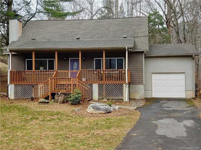 149 Wildflower Ln Waynesville, NC 28786