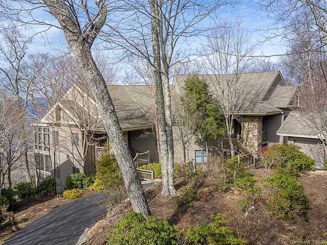 266 Sunset Point Rd Burnsville, NC 28714