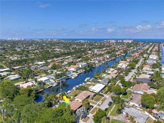 2151 NE 48th St Lighthouse Point, FL 33064