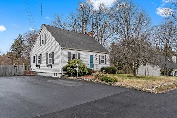 North Beverly Beverly, 184 Dodge Street, MA, home for sale Photo 1