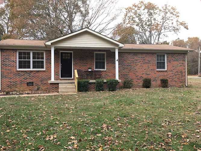 114 Charlotte Cir Tullahoma, TN 37388 | MLS 2100686 Photo 1