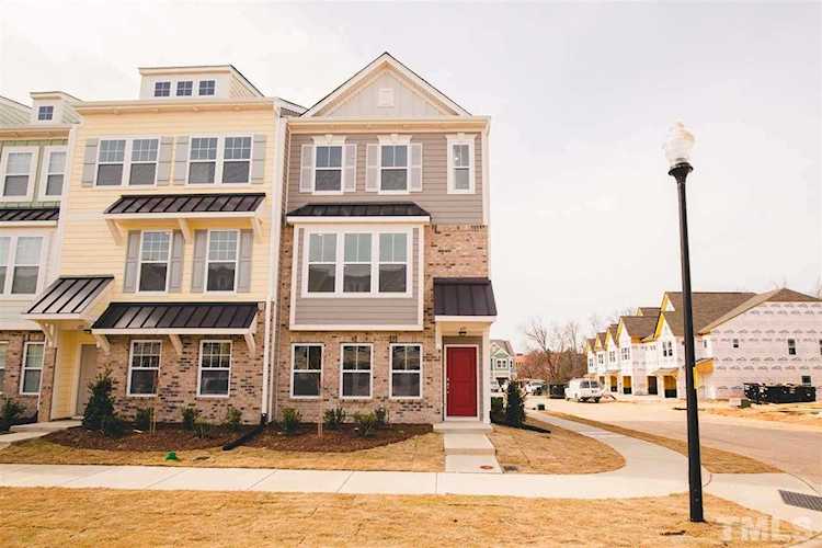 635 Grand Central Station #116 Apex, NC 27502