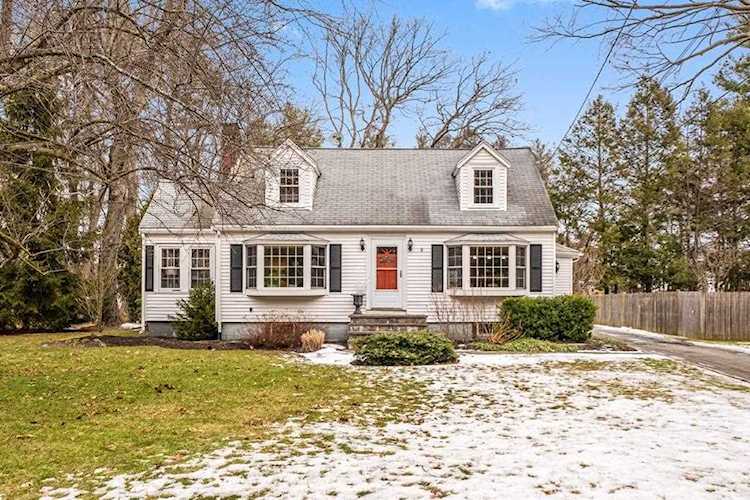 198 South Rd Bedford, MA 01730