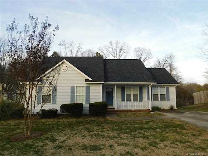 3613 Greenloch Ct Charlotte, NC 28269
