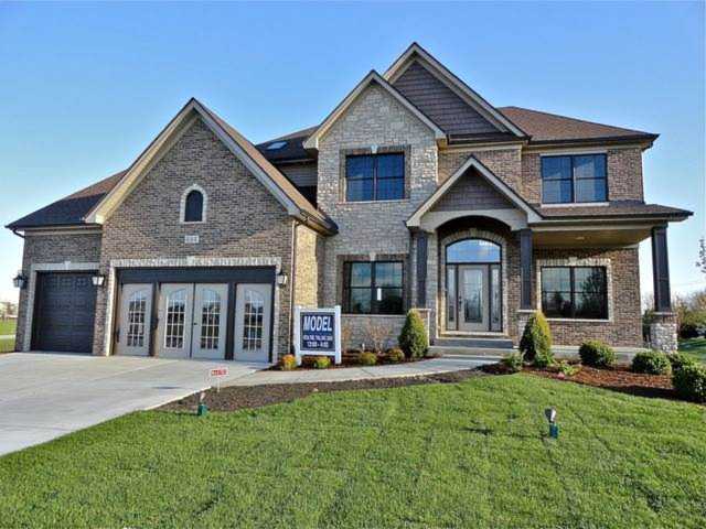 484 Deerfield Dr Oswego, IL 60543