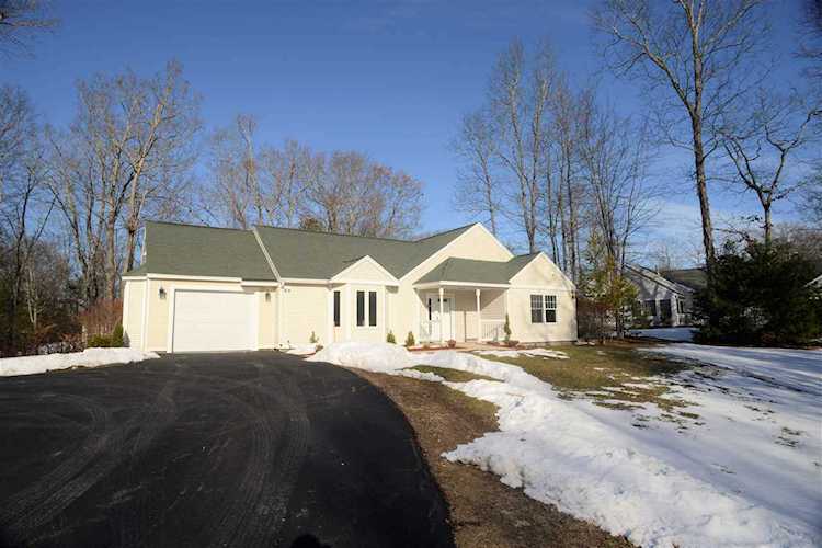 2 Worthen Rd Durham, NH 03824 | MLS 4781936 Photo 1