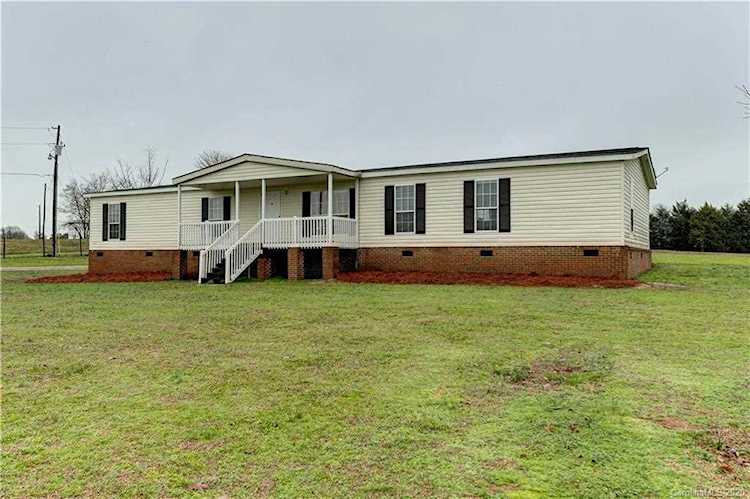 687 Fayette Rd York, SC 29745