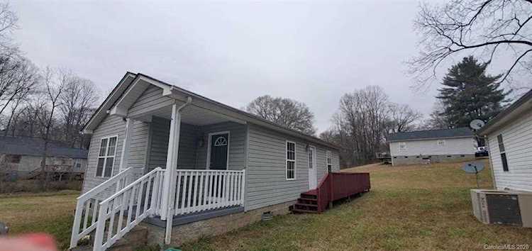 219 E Boston Ave Bessemer City, NC 28016