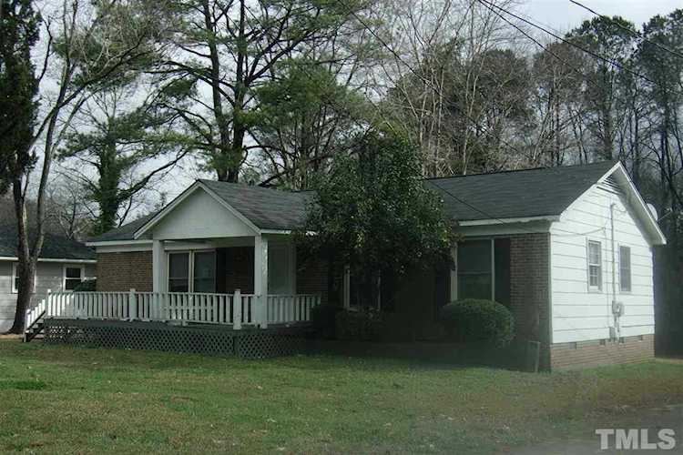 2504 Little John Road Raleigh, NC 27610