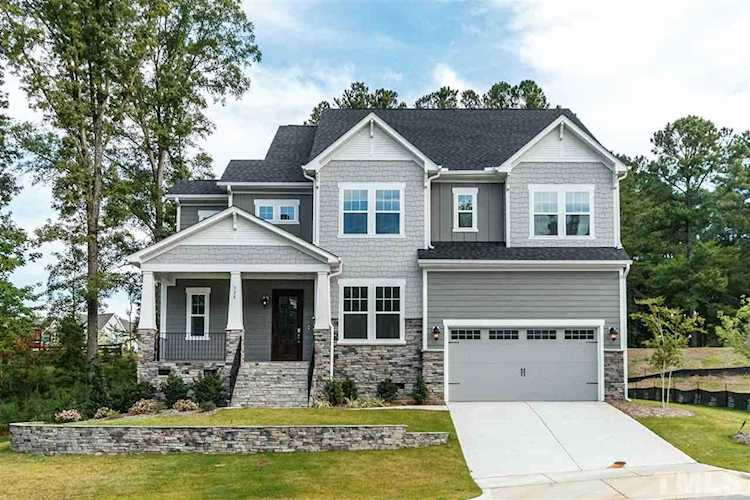 528 Parkhurst Place Cary, NC 27519