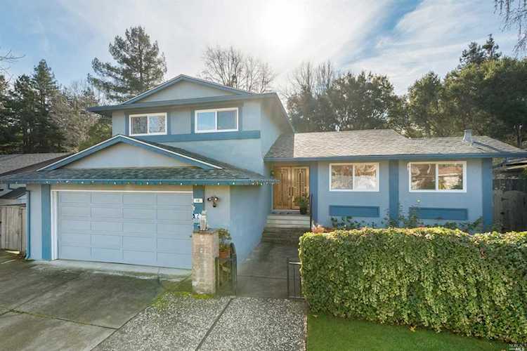 16 San Miguel Way Novato, CA 94945