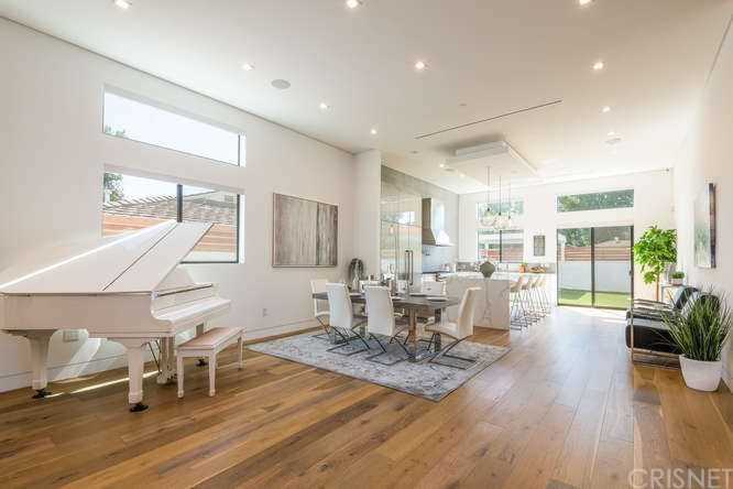 5259 Buffalo Avenue, Sherman Oaks, CA 91401 | MLS #SR20009454 Photo 1
