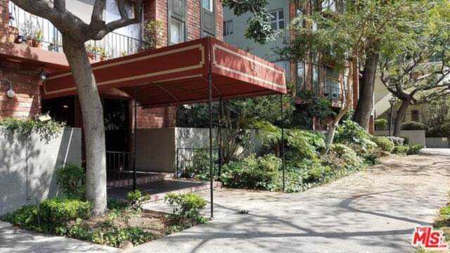 532 N Rossmore Avenue #206 Los Angeles, CA 90004