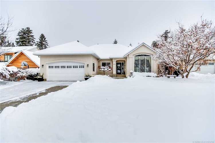 470 Carona Crescent Kelowna, BC V1W3C6