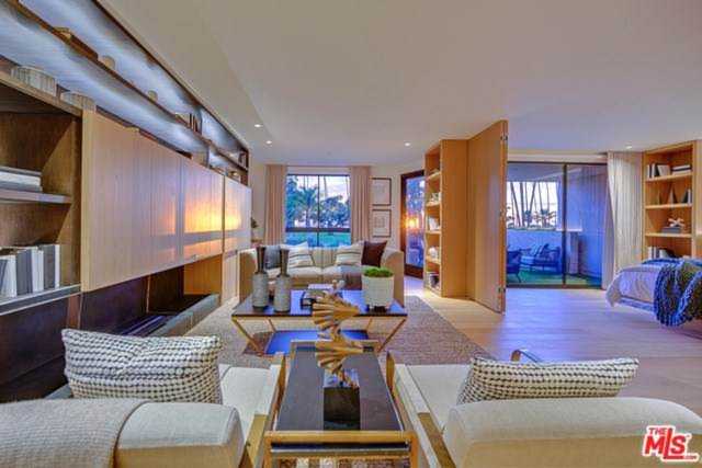 701 Ocean Avenue #103 Santa Monica, CA 90402