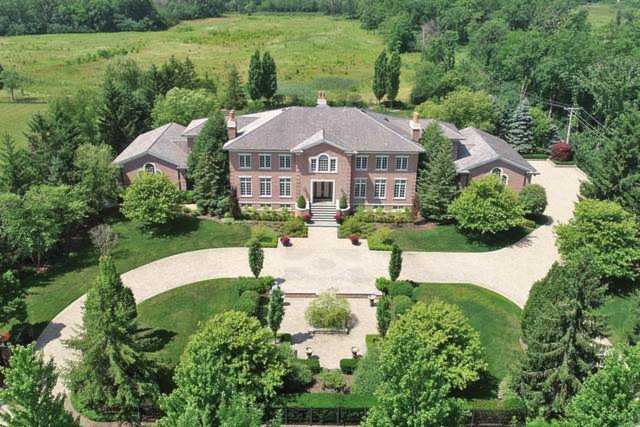130 Rue Foret Lake Forest, IL 60045