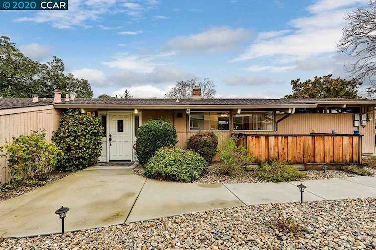 1411 Stonewood Pl Concord, CA 94520
