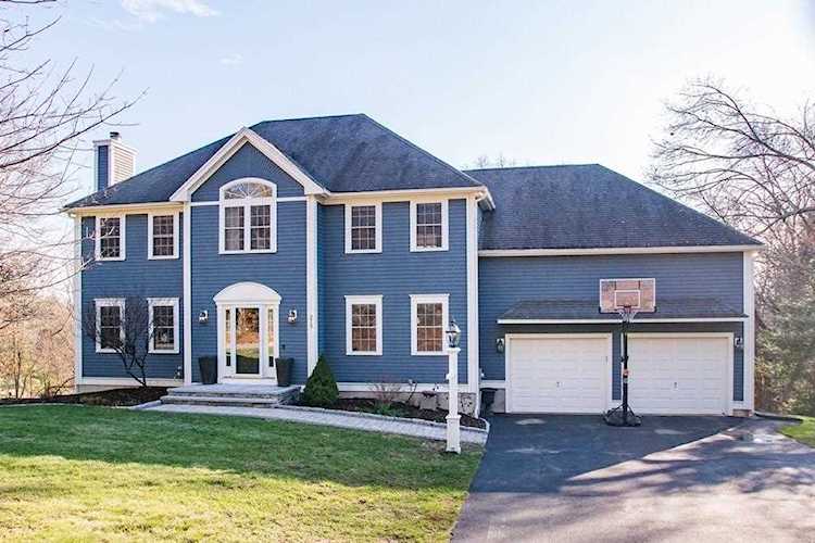 Ashland, 275 Winter Street, MA, home for sale Photo 1