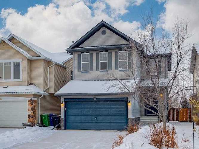 27 Cougarstone Park SW Calgary, AB T3H 4Z9