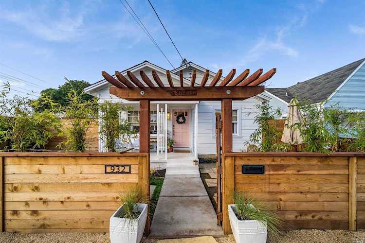 932 Vallejo Street Napa, CA 94559