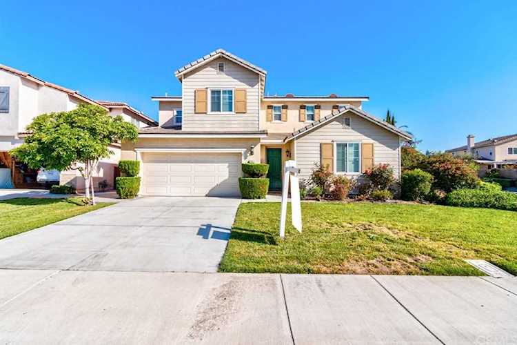 13902 Star Ruby Avenue Eastvale, CA 92880