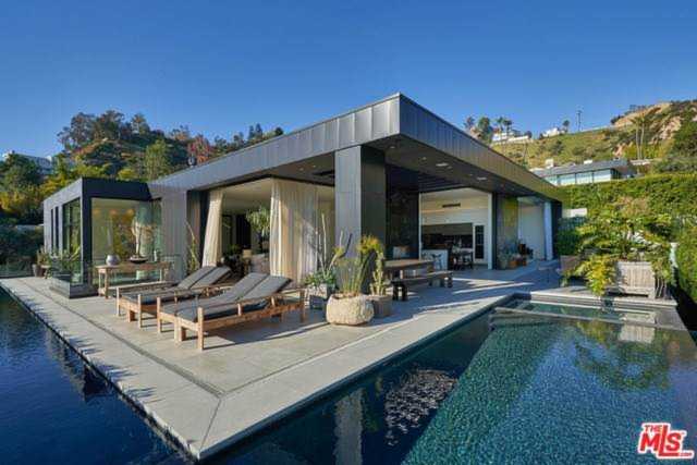 1814 Marcheeta Place Los Angeles, CA 90069