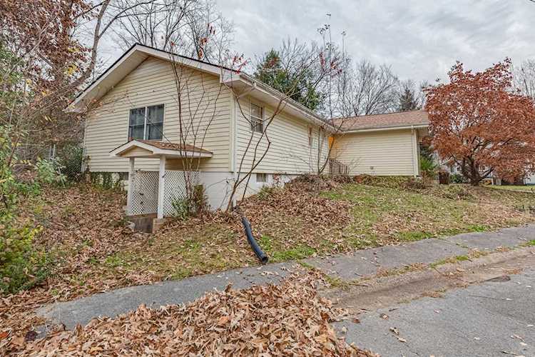 104 Darwin Ln Oak Ridge, TN 37830