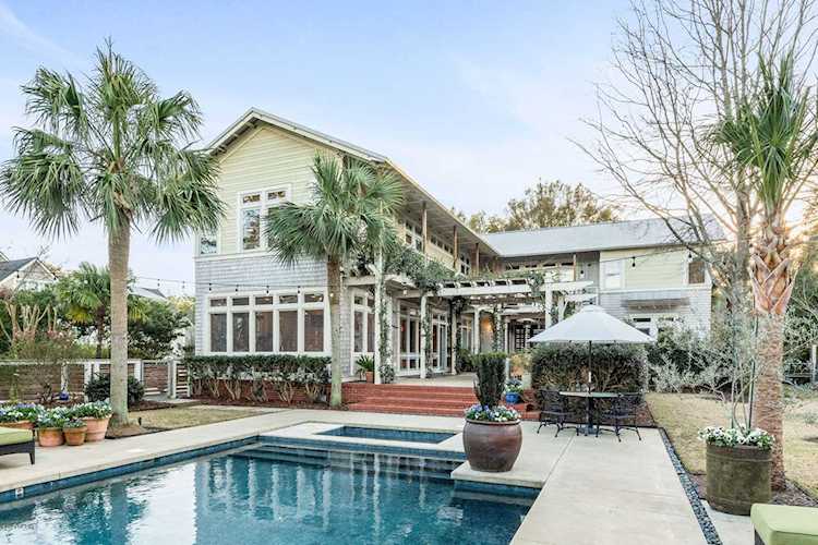 7001 Airlie Oaks Lane Wilmington, NC 28403