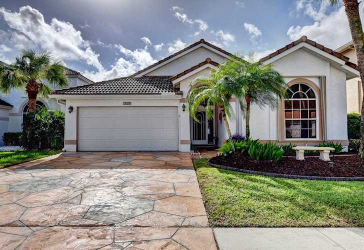 7839 Carina Court Lake Worth, FL 33467