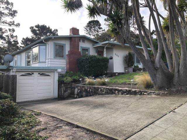 173 Via Gayuba Monterey, CA 93940