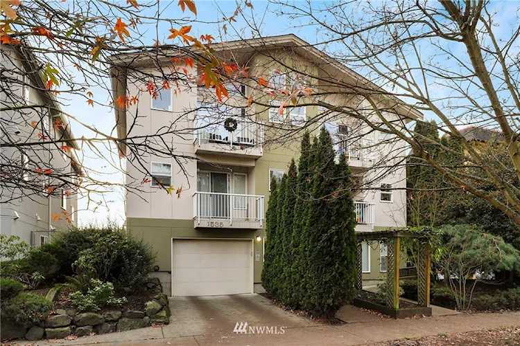 1535 NW 52nd St #301 Seattle, WA 98107