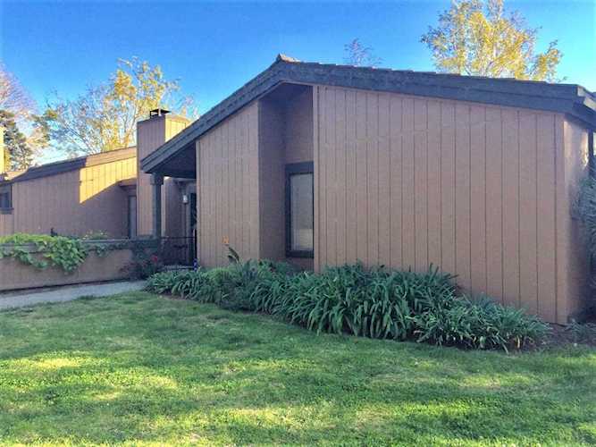 717 Avenida Pequena Santa Barbara, CA 93111 | MLS 20-161 Photo 1