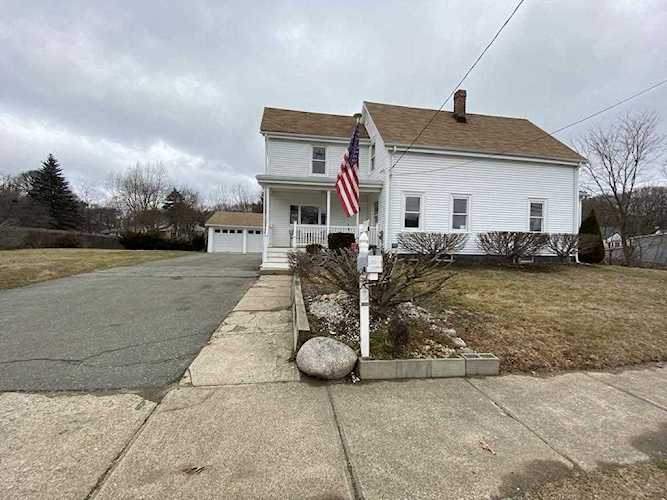 101 Bartholomew St Peabody, MA 01960