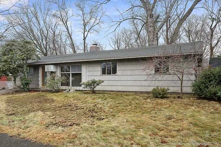 Peabody, 20 Trask Rd, MA, home for sale Photo 1