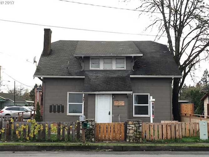102 NE Grace Ave Battle Ground, WA 98604