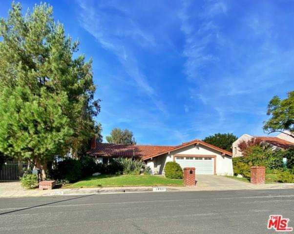 2841 Bottlebrush Drive Los Angeles, CA 90077
