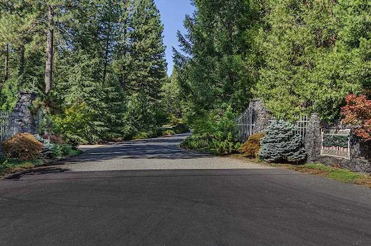 13233 Woodstock Drive Nevada City, CA 95959