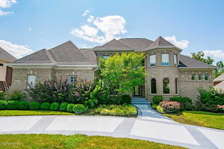 18912 Ridgeleigh Ln Louisville, KY 40245
