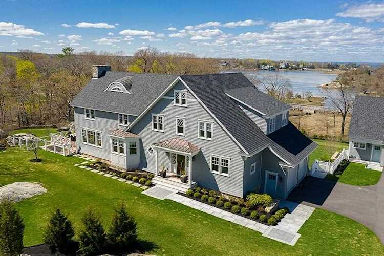 17 Mohawk Way Cohasset, MA 02025